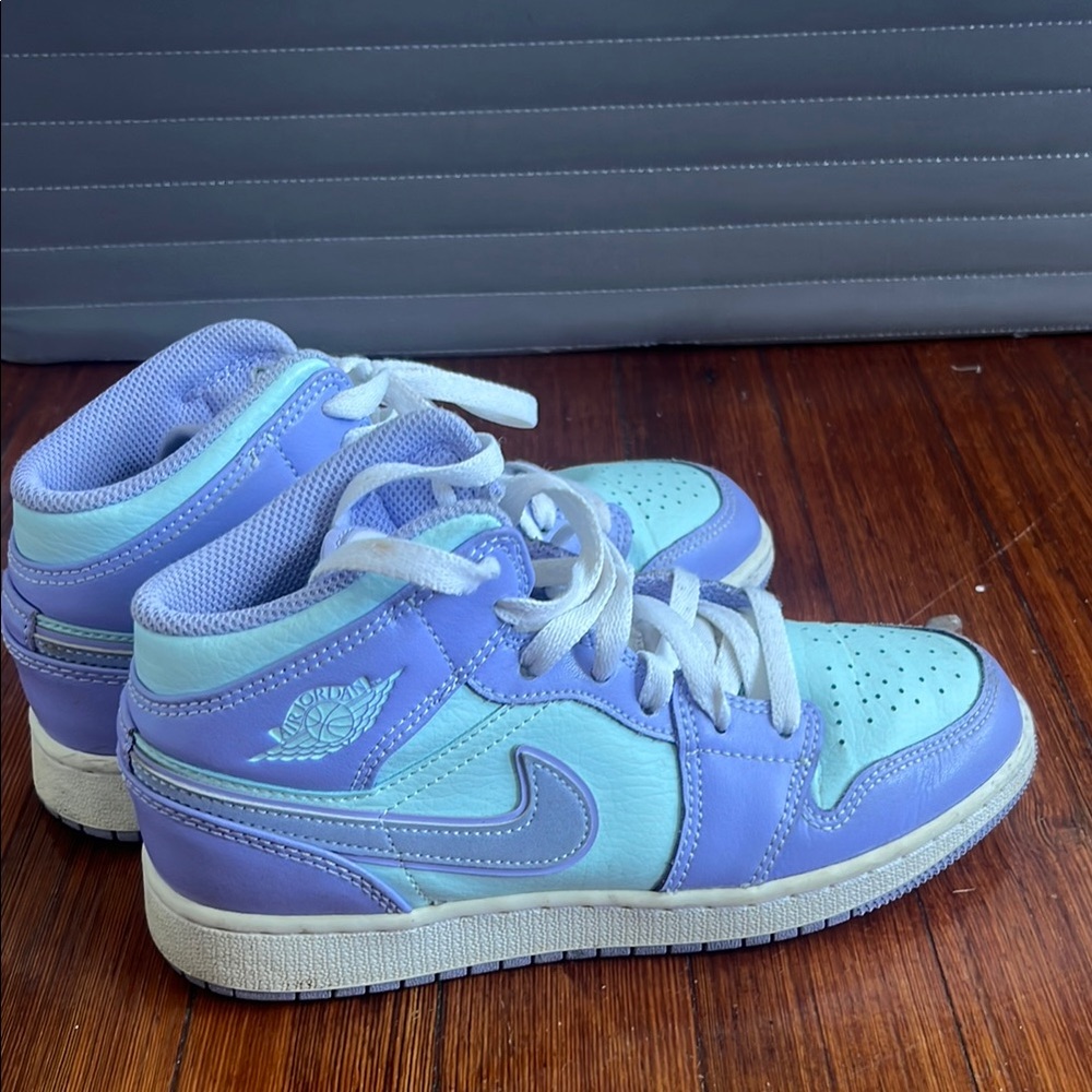 Kids nike Jordan shoes 💜🩵